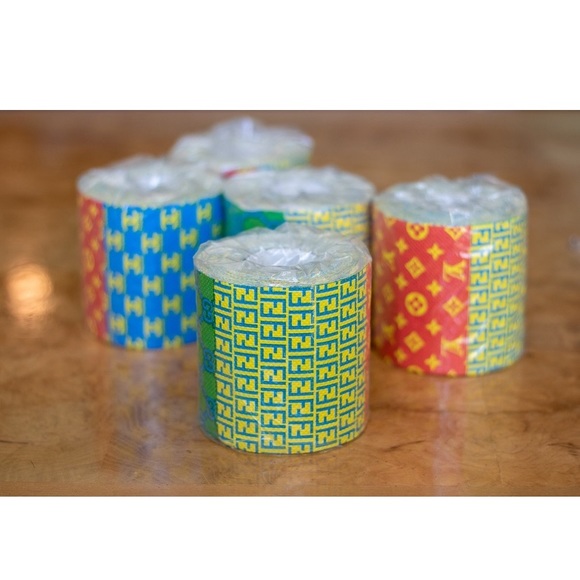 ComplexCon Exclusive Chinatown Market Toilet Paper - Picture 6 of 6